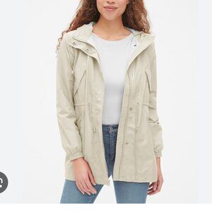 GAP cream rain jacket